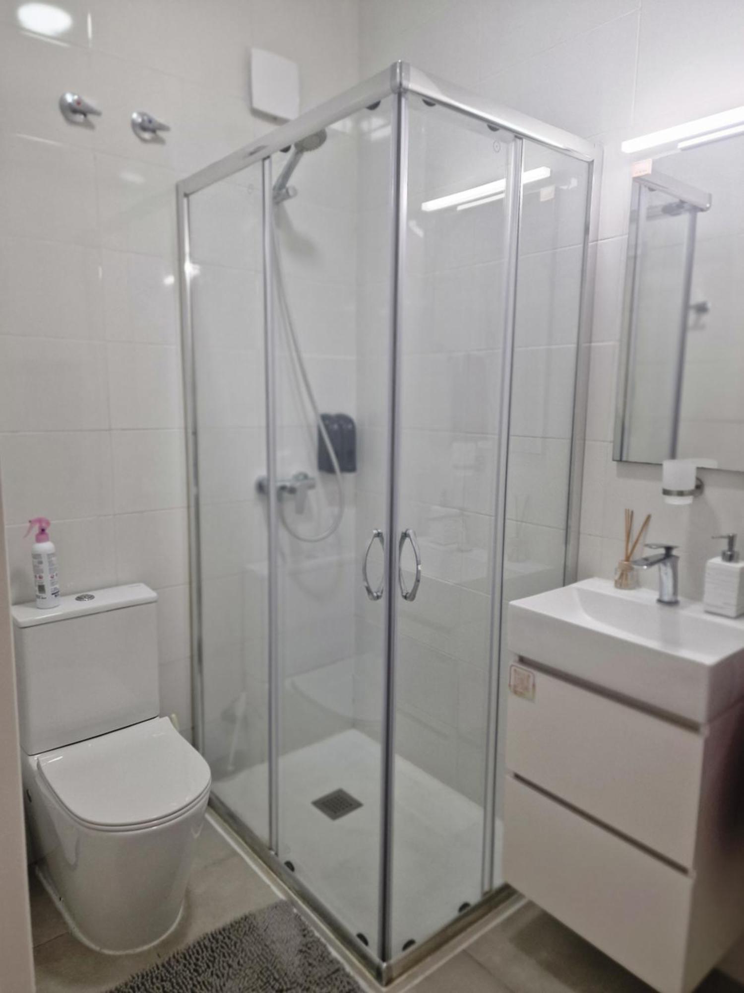 Barcelona, Apartamento De 1 Habitacion Apartment L'Hospitalet de Llobregat Bagian luar foto