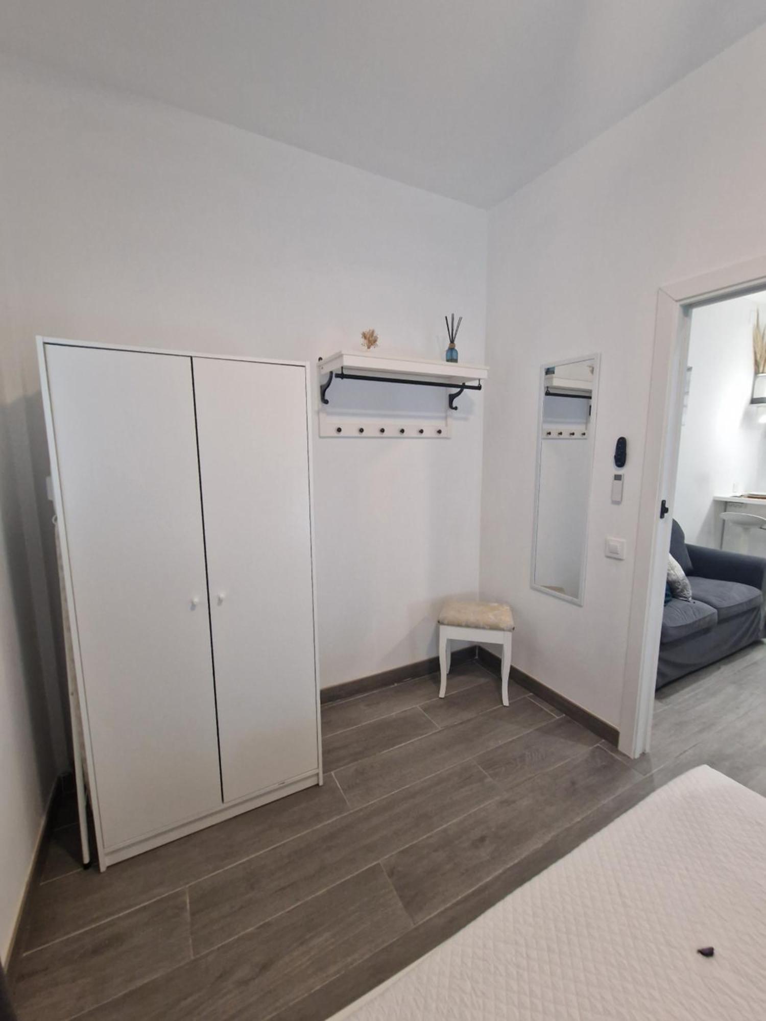 Barcelona, Apartamento De 1 Habitacion Apartment L'Hospitalet de Llobregat Bagian luar foto