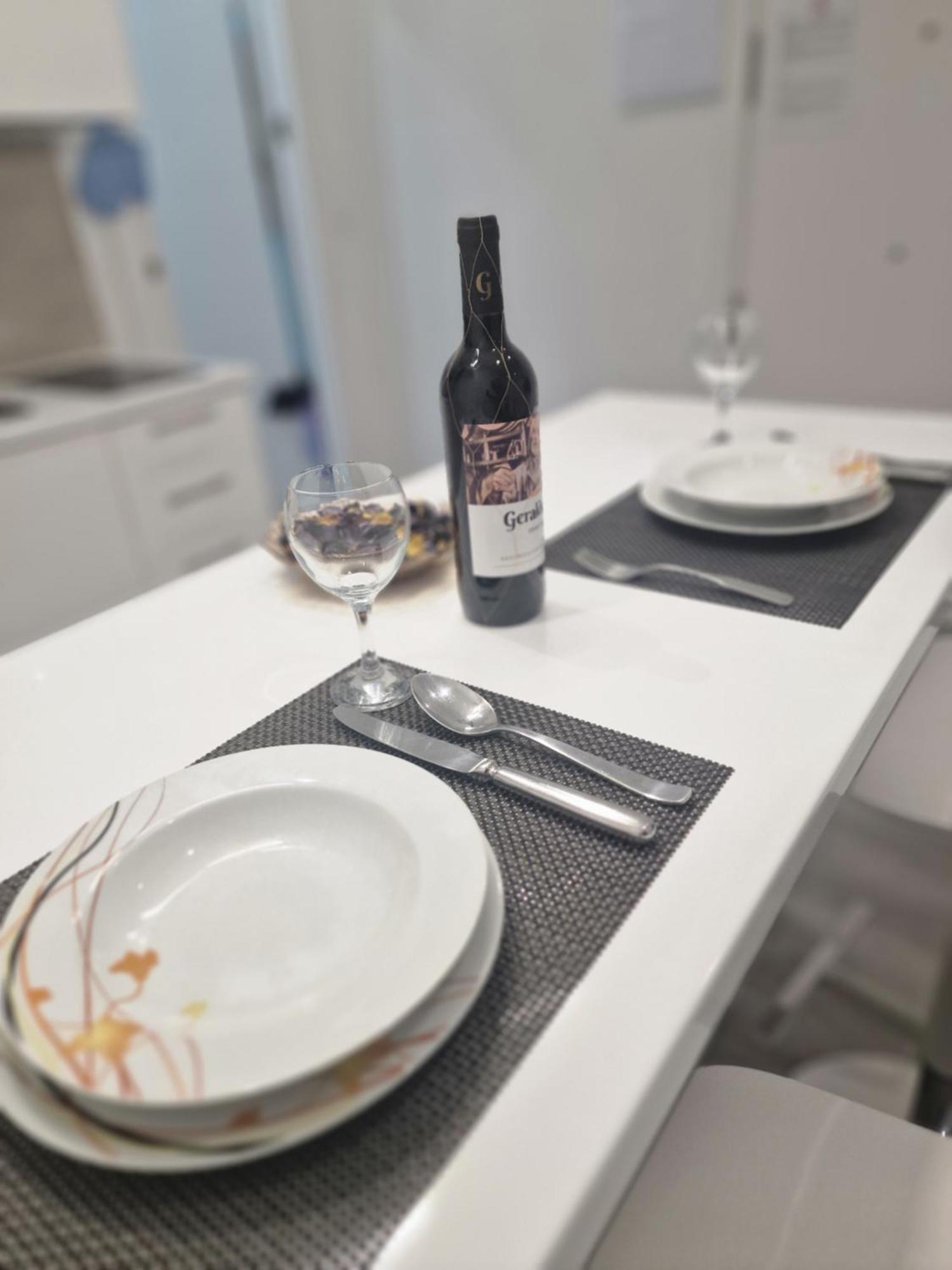 Barcelona, Apartamento De 1 Habitacion Apartment L'Hospitalet de Llobregat Bagian luar foto